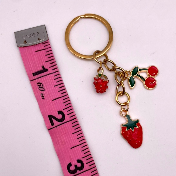 DAINTY RED BERRIES | Bag Charm | Keychain (Brand New!) ✨ - Picture 10 of 12